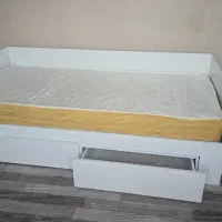 تخت همراه تشک
