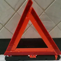 مثلث خطر خودرو