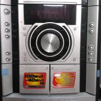 تعدادی سیستم صوتی و تصویری خانگی