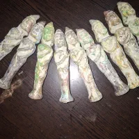 نه عدد مجسمه قدمت دار قدیمی زیر خاکی برنج