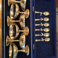 بستنی خوری