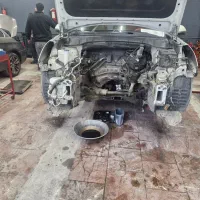 مکانیک استاد کار