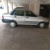 پراید نقره‌ای
