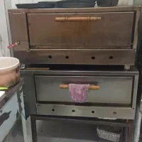 دو عدد فر پیتزا صندوقی در حال کار