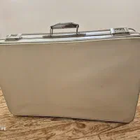 چمدان قدیمی سالم و نو