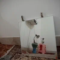 آینه با قاب پشت