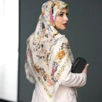روسری نخی تخفیف خورده|لباس|قم, صدوق|دیوار