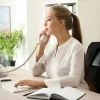 استخدام منشی خانم