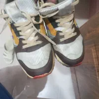 کتونی نو هستش از قشم برام کادو آوردن  سایز۴۴