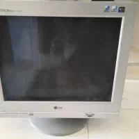 فروش یک دستگاه مانیتور قدیمی