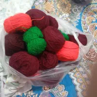 لباس فروشیه نیمه کاره پشتش درحال|لباس|ایرانشهر, |دیوار