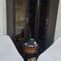 کتابخانه ویترین 3 درب|کتابخانه، شلف، قفسههای دیواری|تهران, مینای شمالی (مخبر)|دیوار