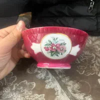 پیاله قرمز لاکی