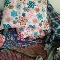 ۶عدد بالشت  ۶عدد پشتی ۲عدد تشک یک نفره