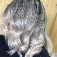 استخدام در تمامی لاین های زیبایی(افراد با استعداد)