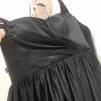 لباس|لباس|اسلام‌شهر, شهرک امام حسین (میان آباد)|دیوار