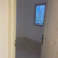 واحد همکف نوساز ۹۰ متری راه جدا