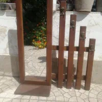 آینه به همراه آویز لباس