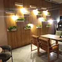 نیروی خانم تمیزکاری‌