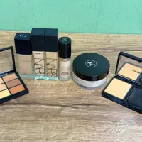 فروش لوازم آرایش حرفه‌ای عروس زیر قیمت بازار