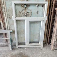 یک عدد پنجره  سالم