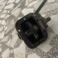 بغل گیربکس خاور و دینام برق ۱۲هزار خاور