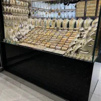ویترین طلا فروشی تکمیل کامل سالم