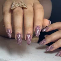 کاشت ناخن با تخفیف ویژه و بهترین متریال