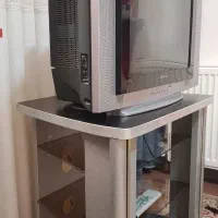 تلویزیون سامسونگ 21 اینچ با میز|تلویزیون و پروژکتور|یزد, |دیوار