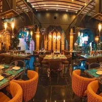 ۳۵۰ متر مغازه تاپ لوکیشن برای کافه رستوران