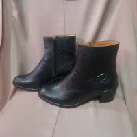 نیم بوت چرم اصل سایز ۳۹