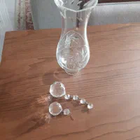 لاله ، لامپ و گوی کریستال