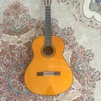 گیتار یاماها C70