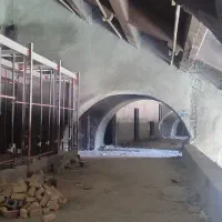 بنای سیمانکار و کف ساز و کارگر ساده