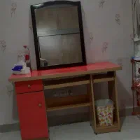 میز تحریر با آینه