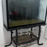 آکواریوم بزرگ فوق العاده با پایه فرفوژه دار