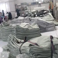 خیاط .وسط کار .اتو کار