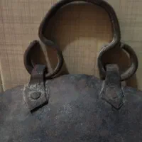 تاوه نون پزی|ظروف پخت‌وپز|شوشتر, |دیوار