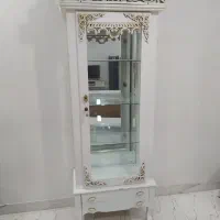 بوفه در حد نو سالم و بدون خط و شکستگی