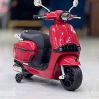 موتور شارژی وسپا ایتالیایی|اسباب‌بازی بچه|قم, کیوانفر|دیوار