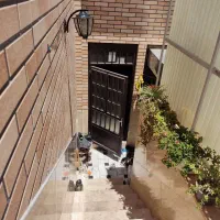 زیرزمین پرنور و نوساز گلخونه ای (طبقه پایین)|اجارهٔ خانه و ویلا|قم, نیروگاه|دیوار