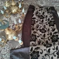 ۲عدد پرده به همراه شالش و دو عدد لوستر