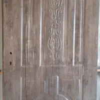 دو لنگه درب چوبی