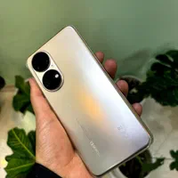 هواوی P50 با حافظهٔ ۲۵۶ گیگابایت