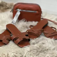 دمپایی هرمس