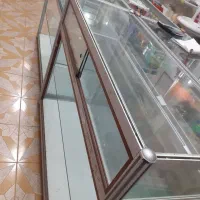 ویترین فروشگاهی