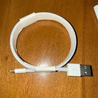 کابل شارژ اوجینال USB به لایتنینگ داخل کارتنی