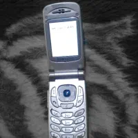 گوشی قدیمی کلکسیونی