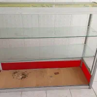 سه عدد ویترین شیشه ای الومینیومی|فروشگاه و مغازه|یزد, |دیوار