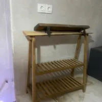 میز برای کافی بار و جا گلدونی